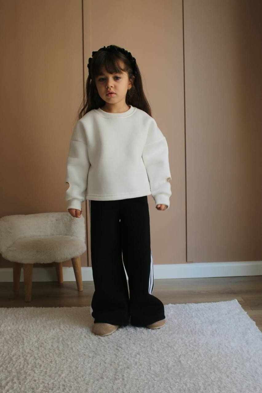 trenerki-za-devojcina-so-bluza-i-pantaloni-so-linii (5)